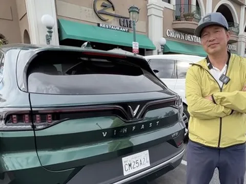 Việt kiều Mỹ kể kỷ niệm sau 1 tuần mua VinFast VF 8: Được hỗ trợ test phần mềm tận nơi, xe báo hết pin vẫn chạy thoải mái tìm trạm sạc