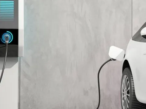 Đây có phải mô hình hoàn hảo giúp thị trường xe điện cất cánh? Startup Nhật chuyên biến xe xăng thành xe điện, gỡ luôn nút thắt trạm sạc cũng như thời gian sạc pin