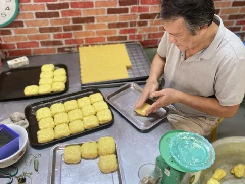 Về làng bánh phu thê