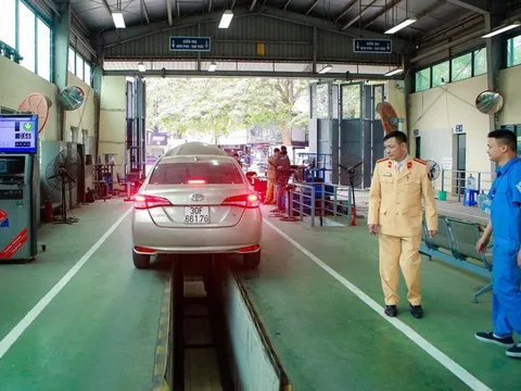 Bộ trưởng GTVT Nguyễn Văn Thắng đề nghị Bộ Quốc phòng hỗ trợ đăng kiểm