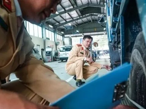 “Giải cứu” ách tắc đăng kiểm: Thêm hơn 100 CSGT hỗ trợ Hà Nội và TP.HCM