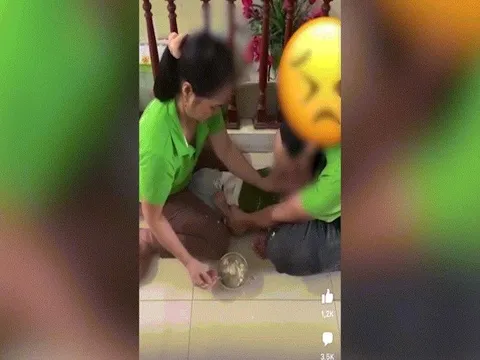 Bé trai bị bịt mũi, đè ra sàn bón cơm: Bố cháu bé không muốn truy trách nhiệm bảo mẫu?