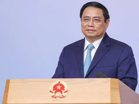 Thủ tướng: Sẽ tăng số nước miễn visa, kéo dài thời hạn lưu trú