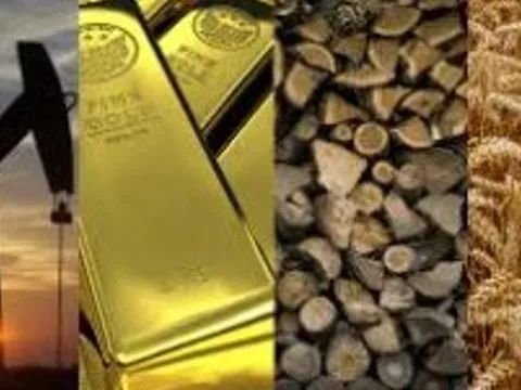 Thị trường ngày 15/3: Giá dầu thấp nhất 3 tháng, vàng, đồng, quặng sắt, cao su và cà phê đồng loạt giảm