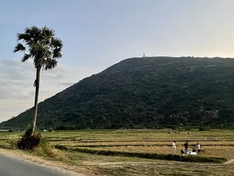 Địa phương có 4,5 triệu lượt khách du lịch/năm, dự tính xây sân bay cạnh Tân Sơn Nhất