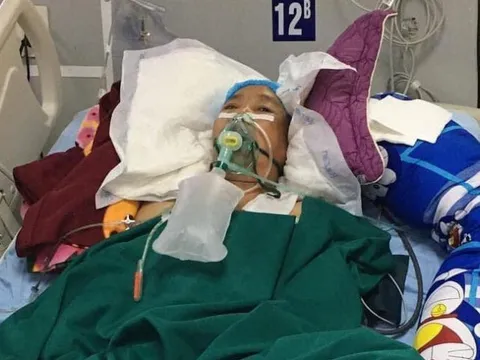 Người phụ nữ gồng gánh cả đời nuôi mẹ, nuôi con, đến lúc bị đột quỵ, không có một đồng chữa trị