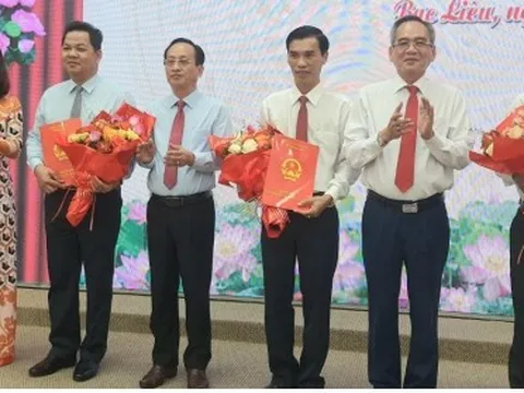 Bạc Liêu bổ nhiệm 4 giám đốc sau khi tách 2 sở