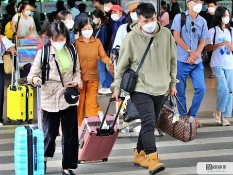 Tìm giải pháp nâng cao chất lượng phục vụ tại sân bay Tân Sơn Nhất