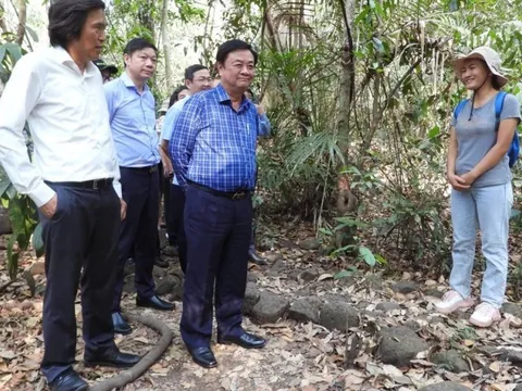 Bộ trưởng Lê Minh Hoan thăm và làm việc tại VQG Cát Tiên