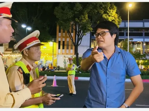 CLIP: "Ma men" bị đo nồng độ cồn, đòi bản quyền ghi hình