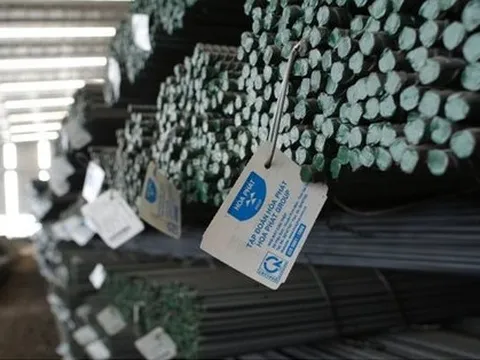 Giá nguyên liệu tăng, thép Hòa Phát, Việt Đức đồng loạt tăng giá bán 150.000 đồng/tấn