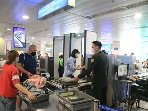 Tăng cường phòng, chống buôn lậu, gian lận thương mại và hàng giả