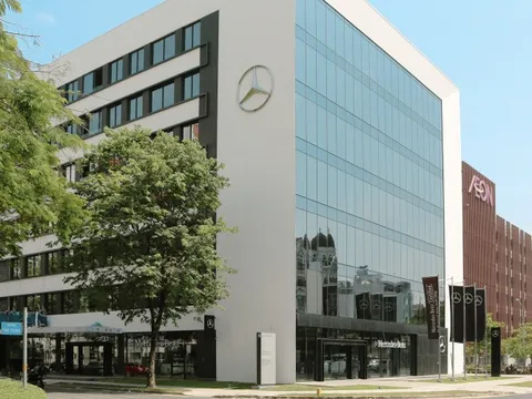 Ra mắt showroom có phòng chờ Maybach Lounge đầu tiên của Mercedes-Benz tại Việt Nam