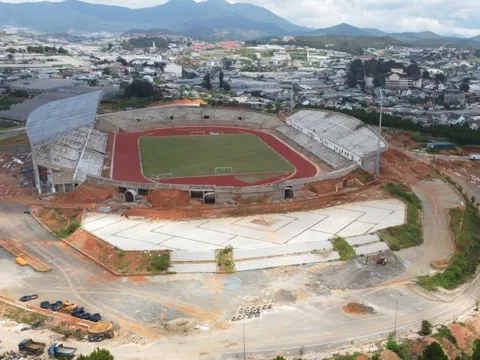 Lâm Đồng: Cắt hợp đồng nhà thầu thi công "rùa bò" sân vận động Đà Lạt