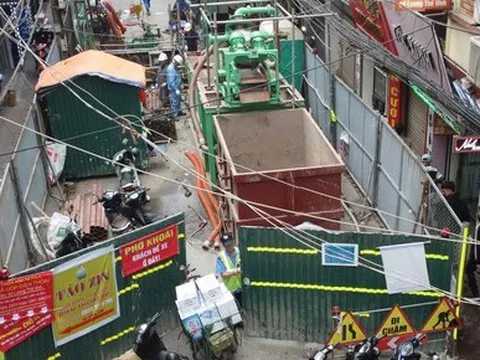 Nhồi thêm 'lô cốt' vào các tuyến đường hay ùn tắc ở Hà Nội