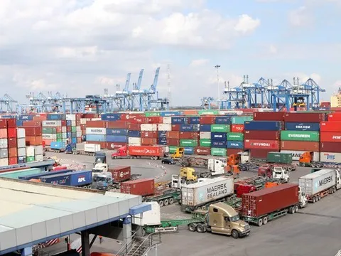 Tốc độ tăng trưởng và quy mô nền kinh tế Việt Nam khiến thế giới kinh ngạc