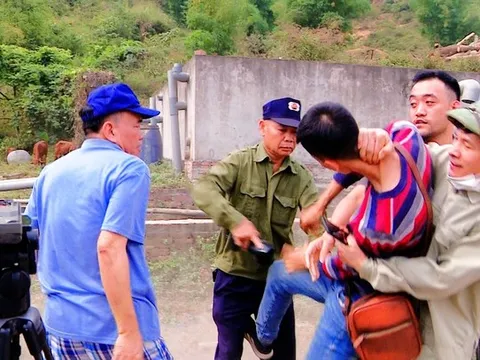 Nhóm phóng viên bị hành hung khi đang tác nghiệp