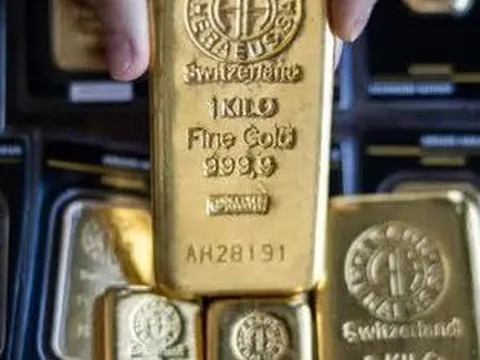 Giá vàng có thể sớm chinh phục đỉnh cao nhất mọi thời đại, đạt mức 2.600 USD/ounce