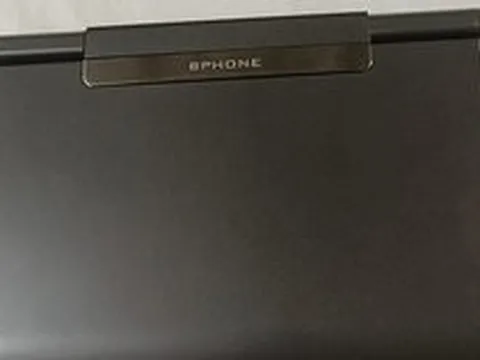 Ngỡ ngàng trước mẫu Bphone gập từ Trung Quốc: Nhiều tính năng mà iPhone và Android không có, mức giá “không thể tin nổi”