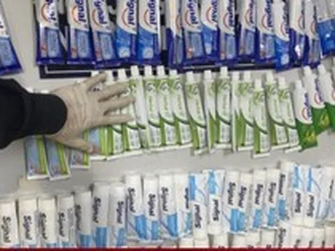 Bộ Công an: Không nên xách đồ hộ người lạ ở sân bay khi chưa biết rõ về hành lý