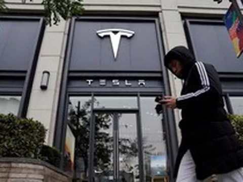 Chiêu độc lấy 'thịt đè người' của Tesla: dìm giá để chiếm thị phần Trung Quốc, các hãng xe điện non trẻ 'khóc ròng'