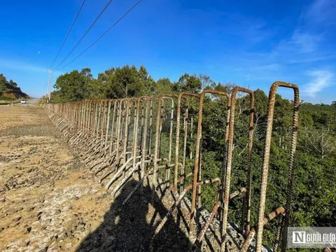 Hé lộ nguyên nhân ban đầu ô tô lao xuống vực, 2 ông cháu tử vong