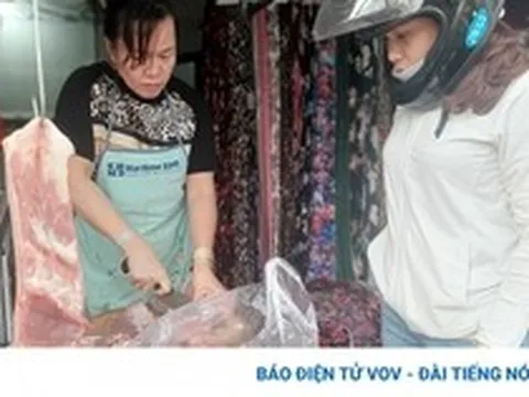 Giá heo hơi giảm sâu nhưng giá thịt heo ở chợ vẫn đứng yên