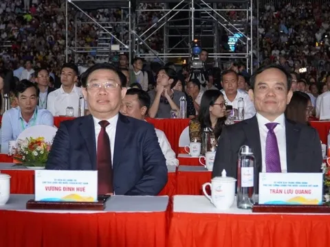 Chủ tịch Quốc hội Vương Đình Huệ dự lễ khai mạc năm Du lịch Quốc gia 2023