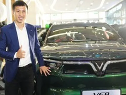 VinFast bàn giao 27 ô tô VF 9 đầu tiên cho khách hàng