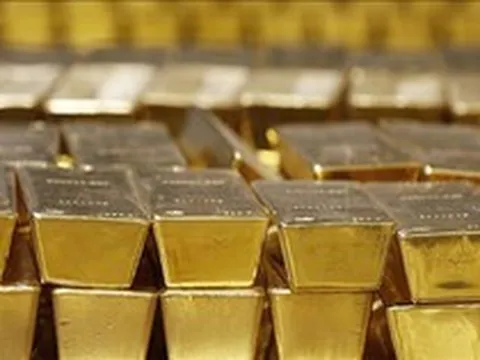 Khủng hoảng ngân hàng đã kích hoạt dòng vốn tháo chạy từ dầu mỏ sang tài sản được coi là 'hầm trú ẩn' an toàn