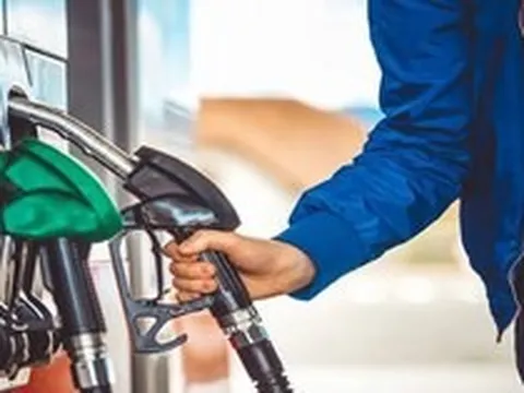 Đề xuất 2 trường hợp dừng trích lập quỹ bình ổn giá xăng dầu