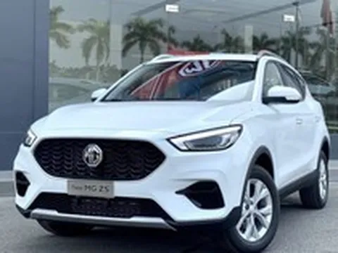 Khách nữ mua MG ZS: “Hợp mắt, giá hợp lý, đáp ứng đủ nhu cầu”