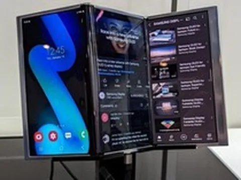 Gập đôi chưa đủ, Samsung sắp chơi lớn với điện thoại gập làm ba vào cuối năm nay