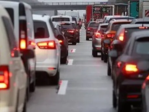 Nóng: Châu Âu chính thức cấm xe xăng, BMW, Vokswagen sắp bất lực ngồi nhìn xe điện Trung Quốc 'xâm chiếm' toàn EU?