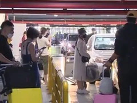 Tăng phí dịch vụ taxi vào sân bay Tân Sơn Nhất, hành khách phải trả thêm nhiều nhất 34.000 đồng