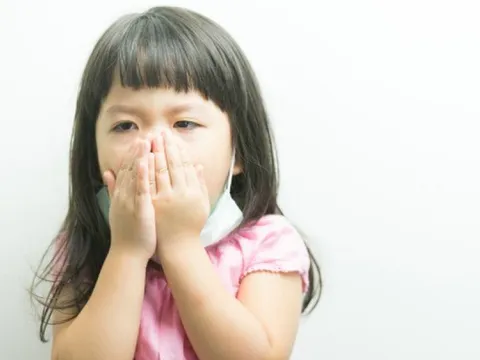 Phòng bệnh cho trẻ khi thời tiết thay đổi