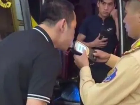 Chở 29 hành khách trên xe, tài xế vi phạm nồng độ cồn và dương tính với ma tuý