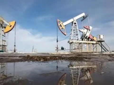 Mạnh tay rao bán dầu giá rẻ, Nga tìm được thêm 2 vị khách hàng châu Á tham gia “giải cứu” dầu