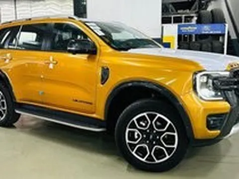 Ford Everest Wildtrak đã về đại lý Việt Nam: Giá 1,5 tỷ đồng, dự kiến giao xe tháng 5, nỗ lực cạnh tranh Santa Fe