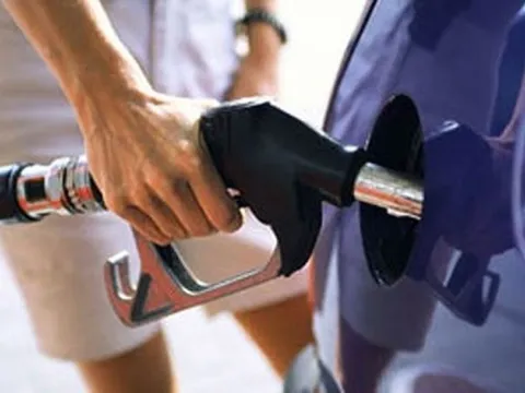 Bán xăng kém chất lượng, một công ty bị phạt gần 350 triệu đồng