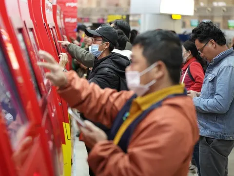 Tăng hàng trăm chuyến bay dịp lễ 30-4, 1-5