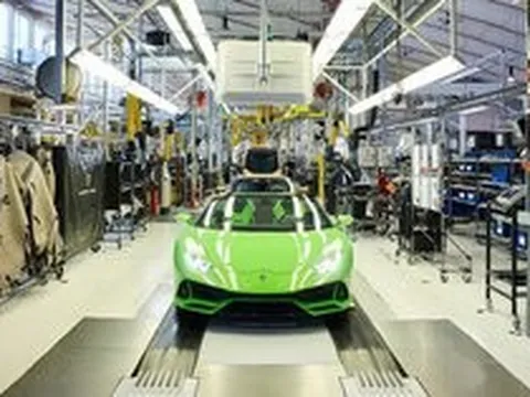 Nhờ một hãng xe bình dân, Lamborghini mới có nhiều siêu xe khủng như bây giờ cùng nhà máy to gấp 13 lần hồi xưa