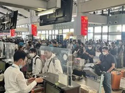 Đề xuất 8 vi phạm có thể đình chỉ ngay nhân viên hàng không