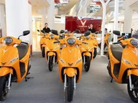Ahamove mua 200 xe máy điện VinFast, dự kiến mua thêm 1.000 xe trong năm nay để mở dịch vụ hoàn toàn mới này