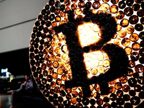 Bitcoin rớt giá, đồng tiền ảo của Justin Sun cũng theo chân sau các cáo buộc từ SEC