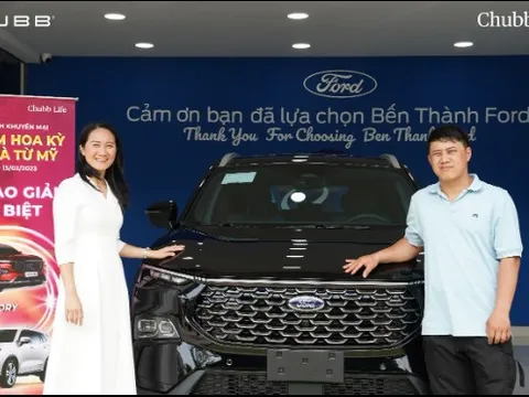 Trao tặng ô tô thương hiệu Mỹ cho khách hàng tham gia bảo hiểm Chubb Life