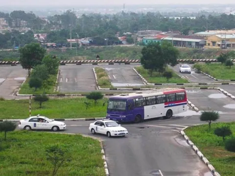 Tại sao 33 giấy phép xe tập lái ở Tp.Đà Nẵng bị thu hồi?