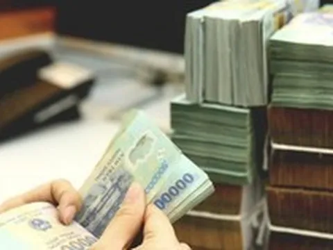 Quy định mới về tiền lương, thi công chức có hiệu lực từ tháng 4