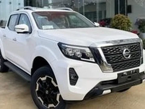 Nissan Navara giảm sâu chưa từng thấy: Giá thấp nhất chỉ còn 634 triệu đồng, gồng mình đấu Ford Ranger