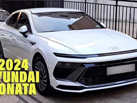 Bất cẩn đỗ nơi công cộng, Hyundai Sonata 2024 lộ diện không che chắn: Thiết kế cực đẹp, màn hình giải trí siêu lớn, gây khó dễ Camry và K5